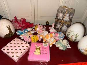 Easter Decor Lot Bunny Eggs Plush Rabbits Tag Shakers Napkins