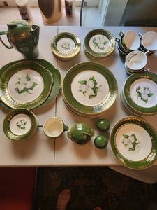 Ltriomphe American Limoges Trillium Forest Green Dinnerware Mixed Lot