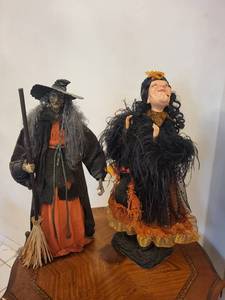 Halloween Witch Figure Pair (Lot of 2)