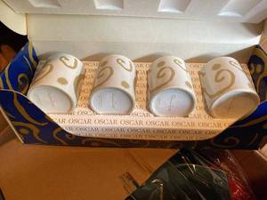Oscar de la Renta Set of 4 Ceramic Tumblers Gold Abstract Boxed