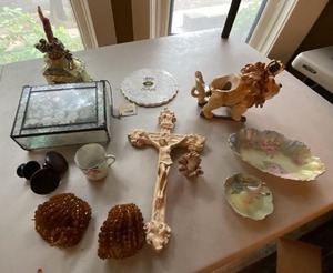 Vintage Decorative Collectibles Lot Lefton Lion Stained Glass Crucifix