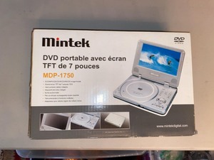Mintek MDP-1750 Portable DVD Player 7in TFT Screen Boxed Clean