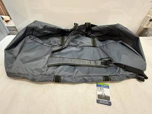 MM1. 32-Inch 2 in 1 Convertible Duffel w Backpack Straps