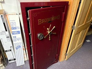 Browning Gun safe with electric key pad