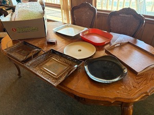 Serving trays