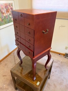 Decorative wooden silverware box