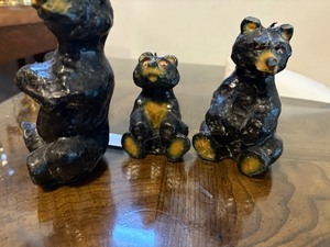 Decorative family of bears