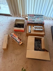 Lionel Burlington Steam Freight Set, featuring a die-cast metal locomotive and operating freight cars
