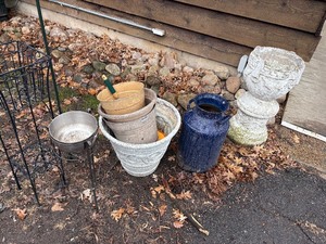 Plant pots