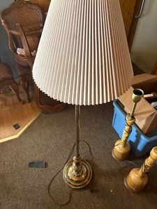Floor lamp