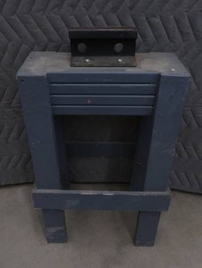 HEAVY DUTY WOODEN BASE WITH SMALL ANVIL ON TOP
