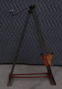 VINTAGE FRONT BUMPER JACK