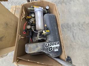 Udder Gun