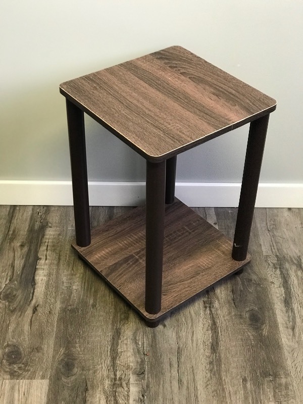 Small Side Table &nbsp- smoke free&nbsp