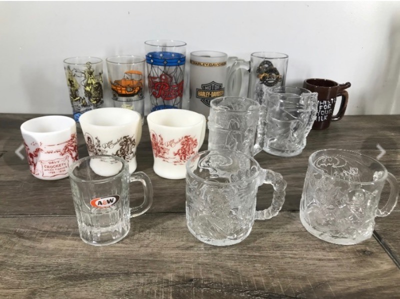 Lot of Collectible Glasses & Mugs - Pepsi - Harley Davidson - Ford - Cheers - Davy Crockett - McDonalds - A&W and More
