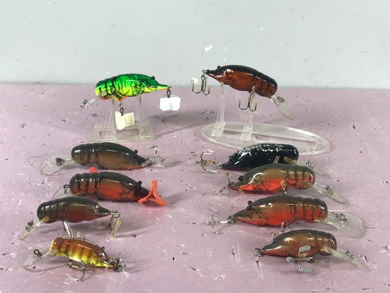 Lot of 10 Crayfish Fishing Lures - Some Say Bagley on them