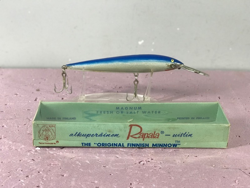Large Rapala Fishing Lure with Box - Sinking Uppoava Fresh or Salt Water CD-18 BM-Magnum Color Blue Mullet