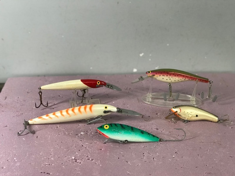 Lot of 5 Large Fishing Lures