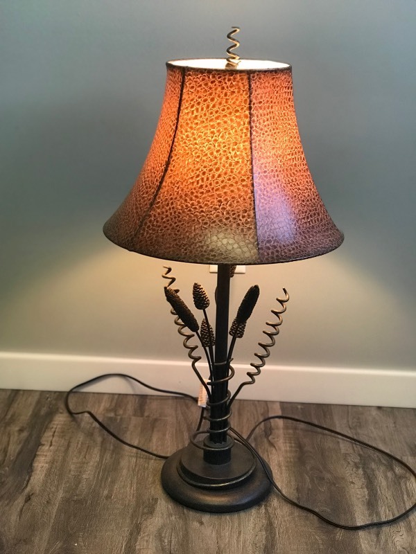 Metal Framed Lamp with Cattail Design