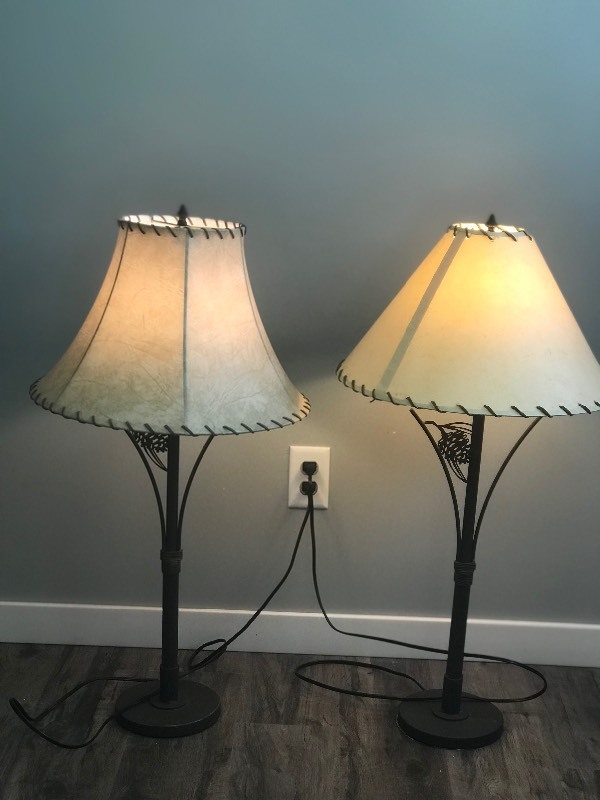 Matching Pair of Metal Framed Lamps with Pinecone Design