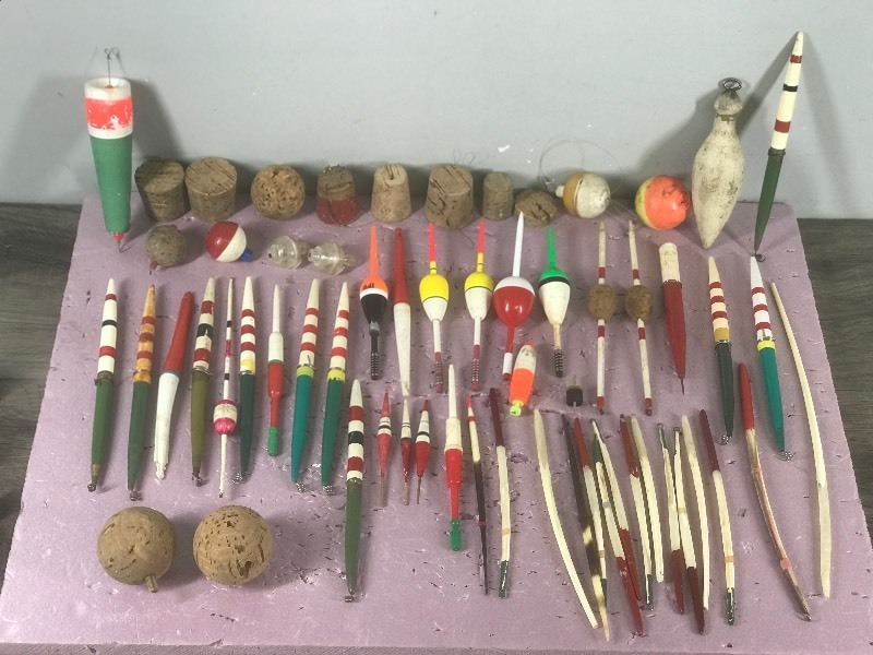Lot of Vintage Bobbers - Some are Newer