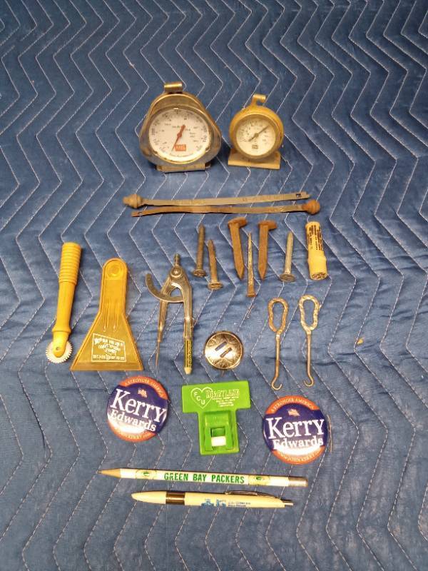 Vintage and advertisement items