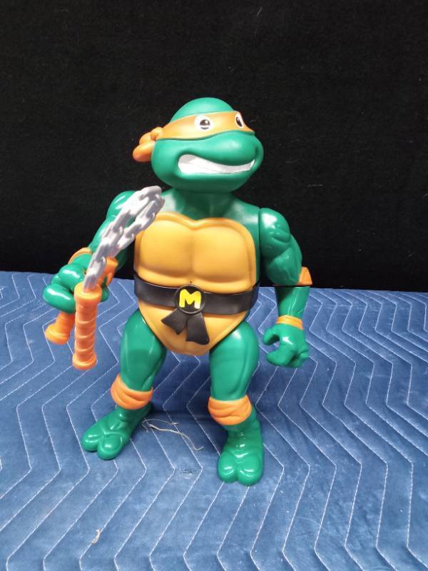 2022 Large Ninja Turtle figure