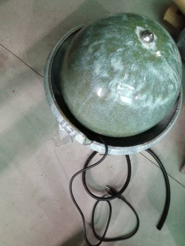 Large bowlball fountain with pump