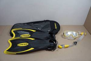 Cressi Adult Rondine Palau Fin Snorkel Set - Fin Size SM