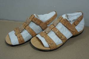 Vionic Amber Womens Orthotic Sandals - Size 7