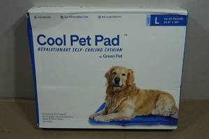 Green Pet Self-Cooling Cushion - Large 23.6x35