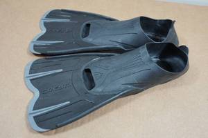 Cressi Agua Adult Fins - 3536 2.53.5