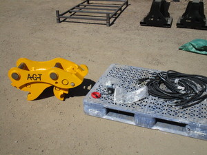 AGT Cat 312 Excavator Bucket Hydraulic Quick Tach