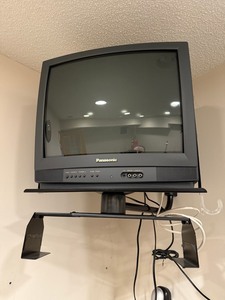 Panasonic 21-Inch CRT TV with Mounting Shelf Brackets