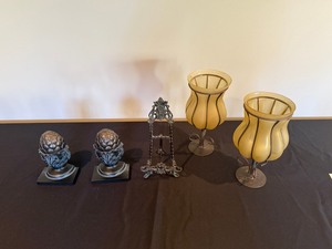 Vintage Iron Ornate Frame Stand with 2 Pinecone Finials & 2 Amber Glass Lamps