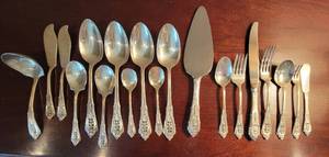 Wallace Sterling Silver Flatware Service for 20  Rose Ppoint, 4341g