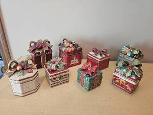 Fitz & Floyd Fine Christmas Ceramic - Gift Box Collection