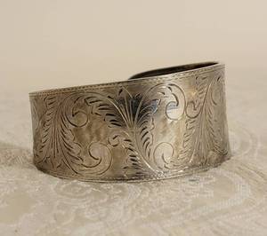 Floral Engraved Sterling Silver Cuff Bracelet  Mexico 32g