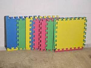 16 x 16 Inch Padded Floor Square (Eight Count)