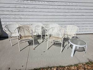 Retro Aluminum Barrel Frame Patio Chairs & Table