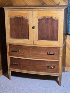 Two Tone Vintage Cabinet with Drawer and Double Door Storage
