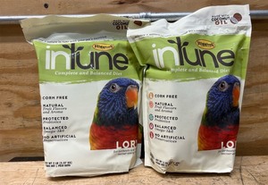 Intune bird feed lot of 2