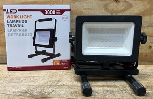 Stonepoint Portable LED Work Light, 3000 Lumens, Model# HX-WL3000 #107980 Msrp $29.99