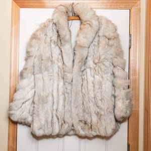 Natural Blue Fox Fur Coat – Finland Origin