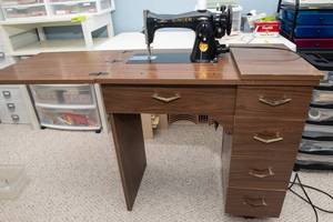 Vintage Singer Sewing Machine with Folding Sewing Cabinet Table