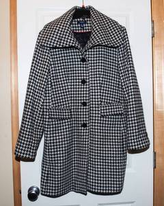 Chaps Houndstooth Coat  Size Large