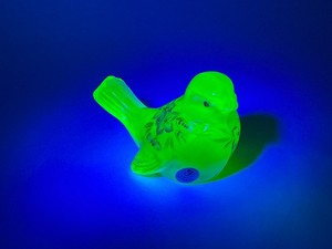 Fenton Opalescent Uranium Glass Bird