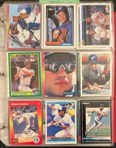 70 Alomar & Boggs Baseball Card Lot