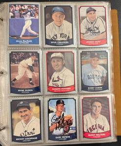 400 Misc Baseball Card Lot