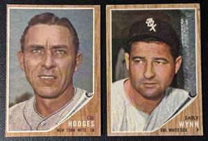 1962 2-Card Early Winn & Gil Hodges Vintage Baseball Card Lot